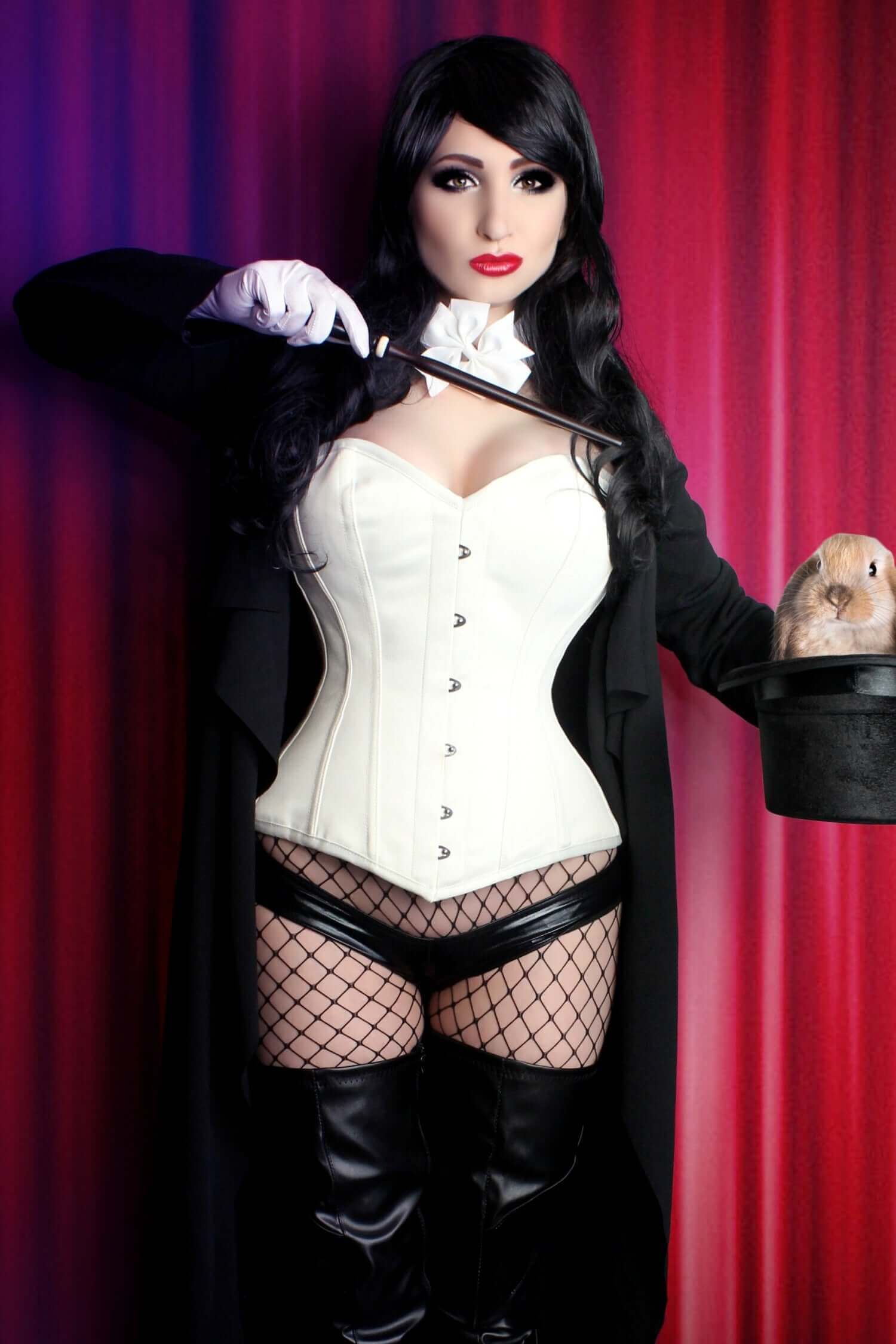 Schoolgirl Corset In Ivory